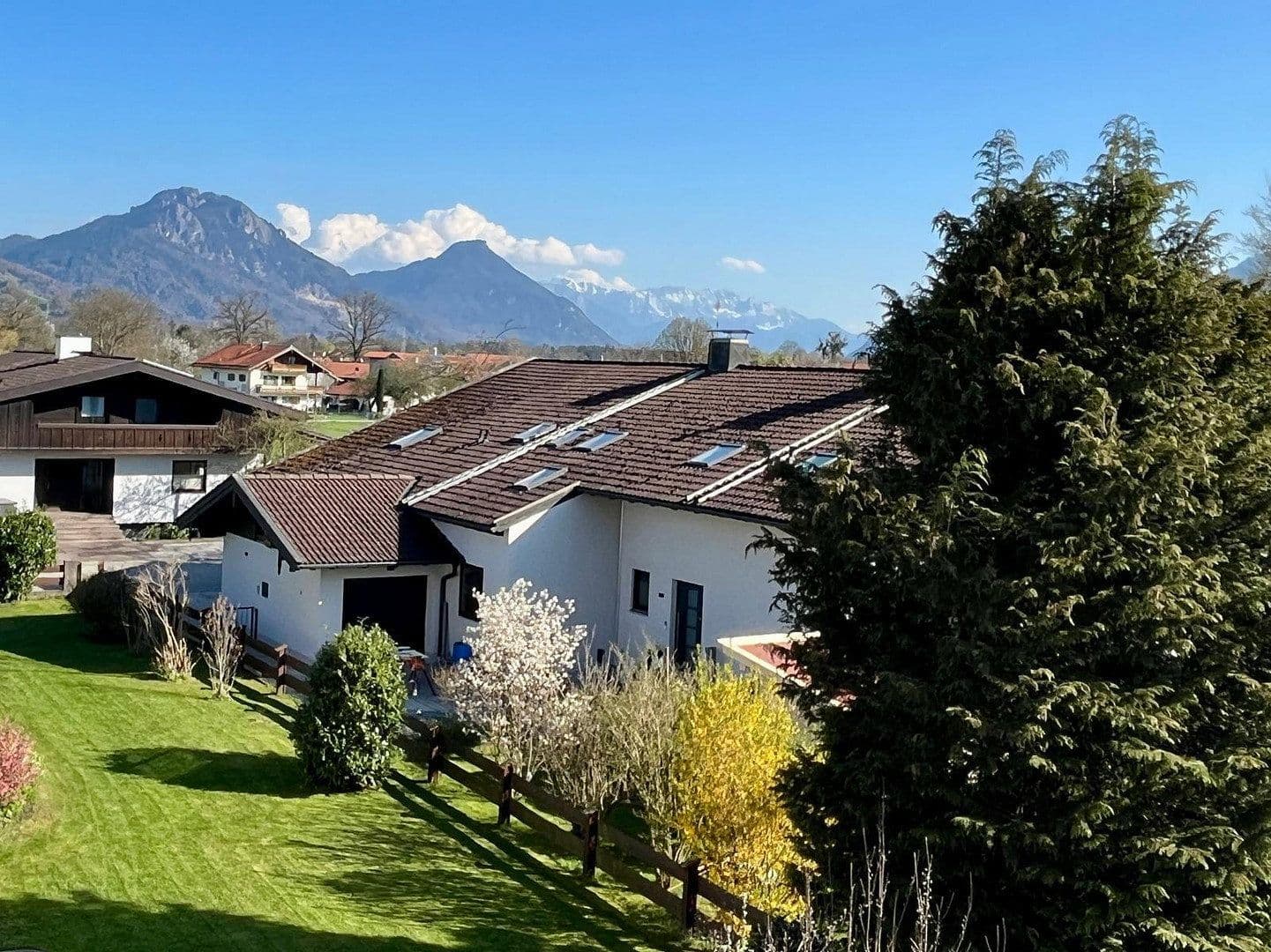 Prodej bytu 4+1 93 m², Raubling, Bavorsko Prodej bytu 4+1 93 m², Raubling, Bavorsko