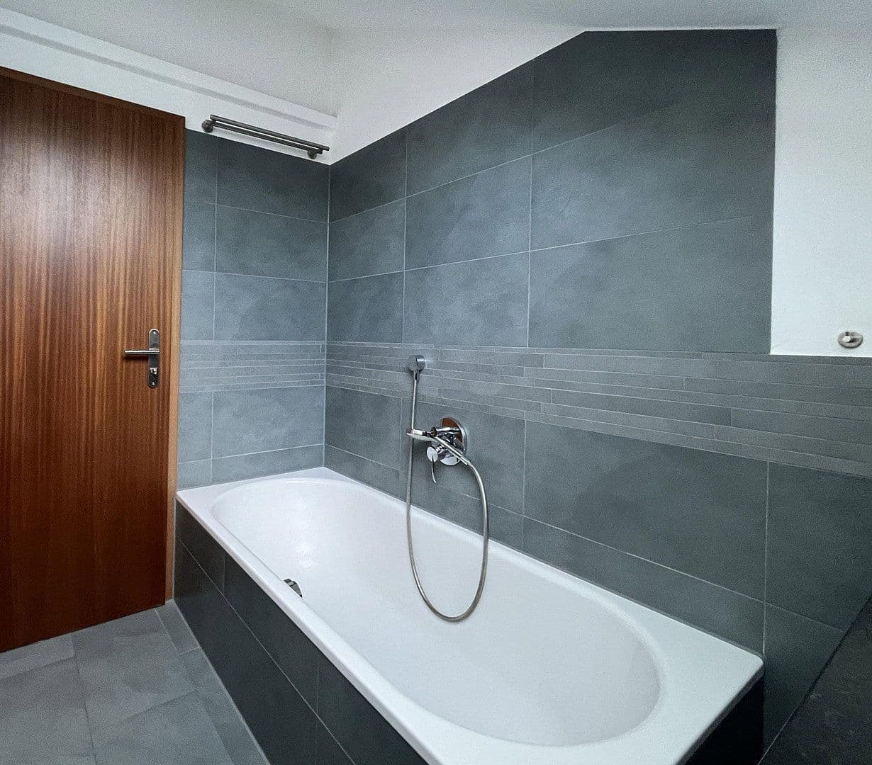 Prodej bytu 4+1 93 m², Raubling, Bavorsko Prodej bytu 4+1 93 m², Raubling, Bavorsko
