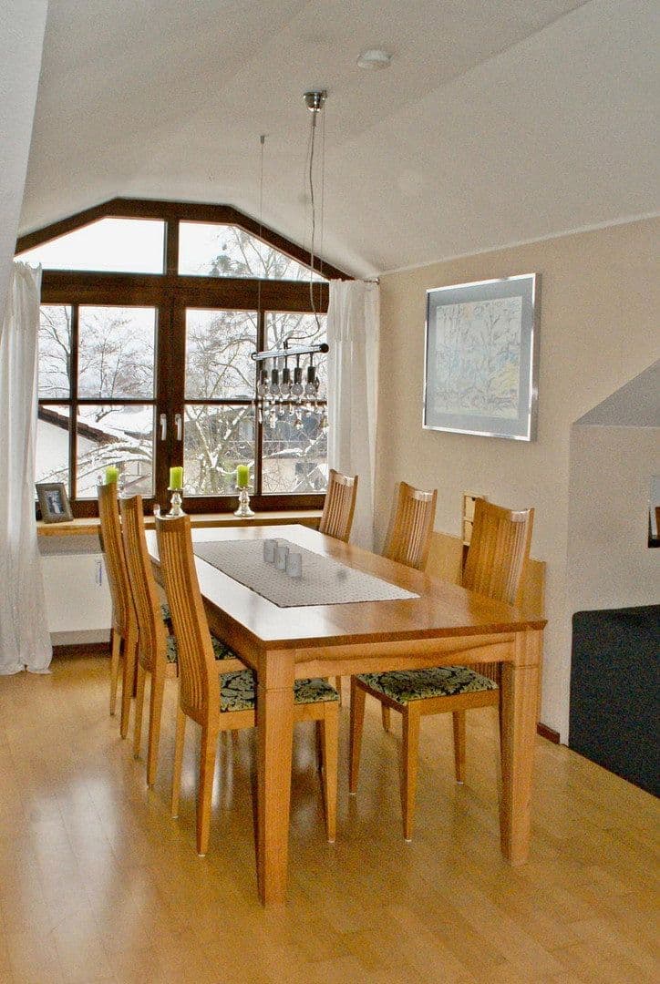 Prodej bytu 4+1 93 m², Raubling, Bavorsko Prodej bytu 4+1 93 m², Raubling, Bavorsko