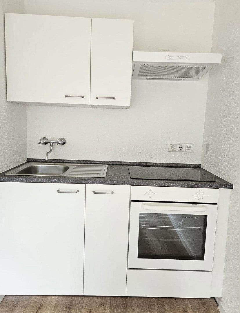 Pronájem bytu 1+1 31 m², Bergwaldstraße 8, Gießen, Hessen Pronájem bytu 1+1 31 m², Bergwaldstraße 8, Gießen, Hessen