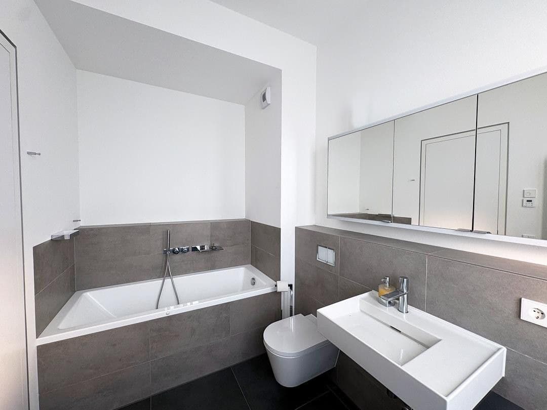 Prodej bytu 4+1 144 m², Frankfurt am Main, Hessen Prodej bytu 4+1 144 m², Frankfurt am Main, Hessen