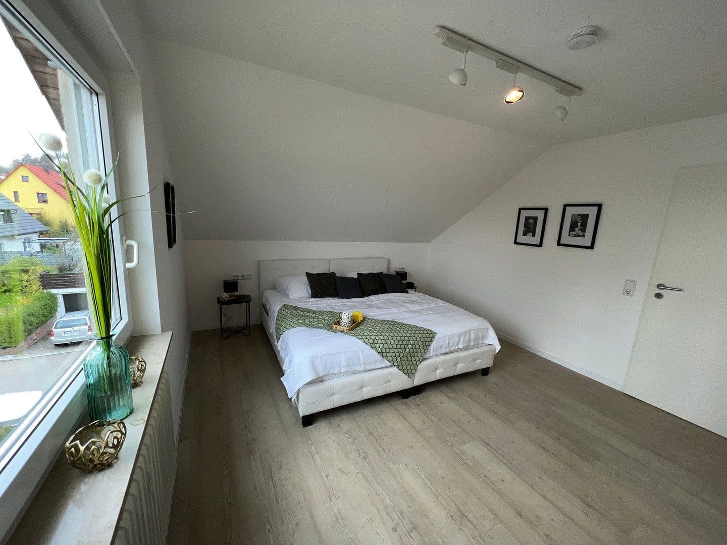 Pronájem bytu 2+1 57 m², Uhlandstr. 3, Großbettlingen, Bádensko-Württembersko Pronájem bytu 2+1 57 m², Uhlandstr. 3, Großbettlingen, Bádensko-Württembersko