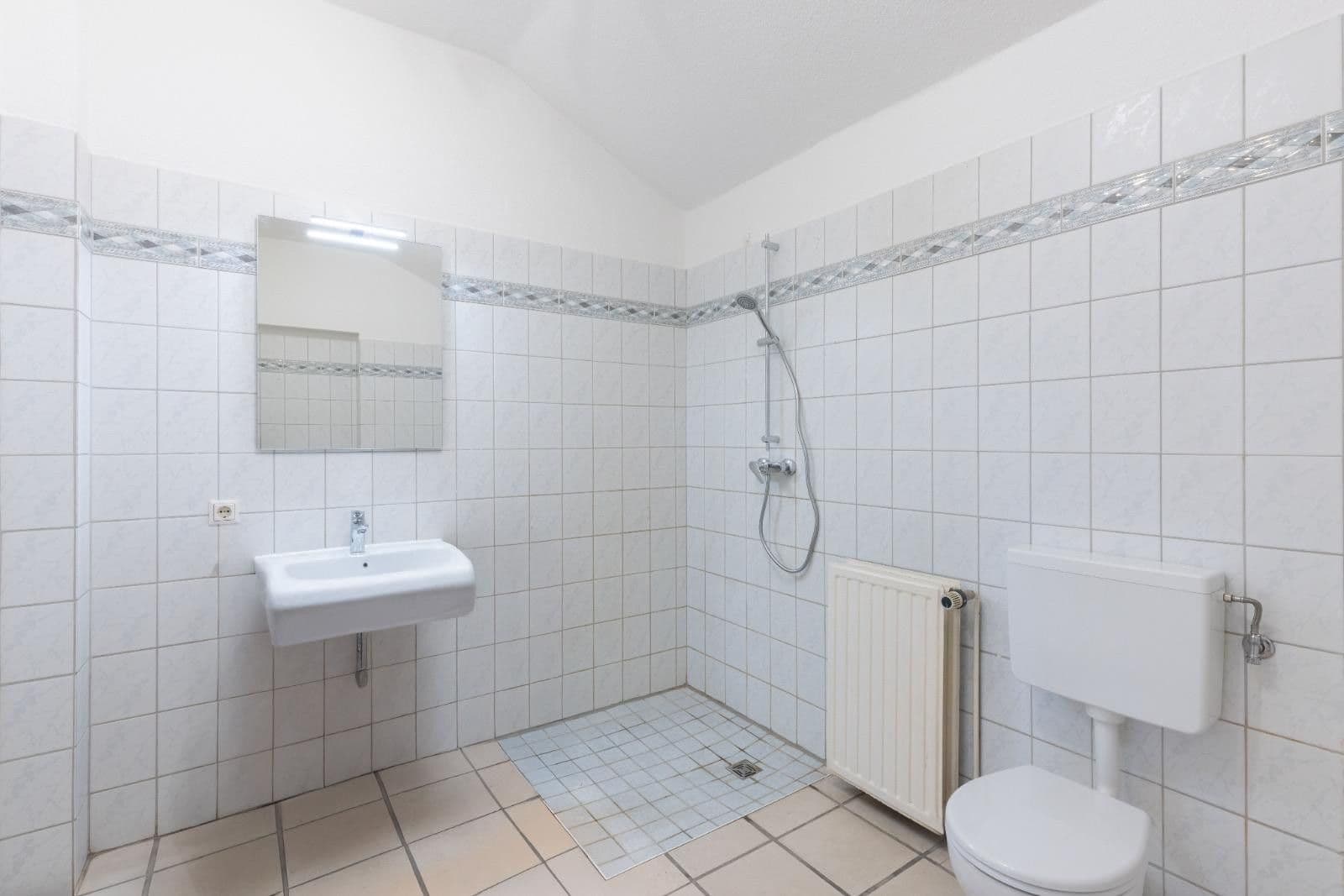 Pronájem bytu 3+1 99 m², Kieler Strasse 45, Quickborn, Šlesvicko-Holštýnsko Pronájem bytu 3+1 99 m², Kieler Strasse 45, Quickborn, Šlesvicko-Holštýnsko