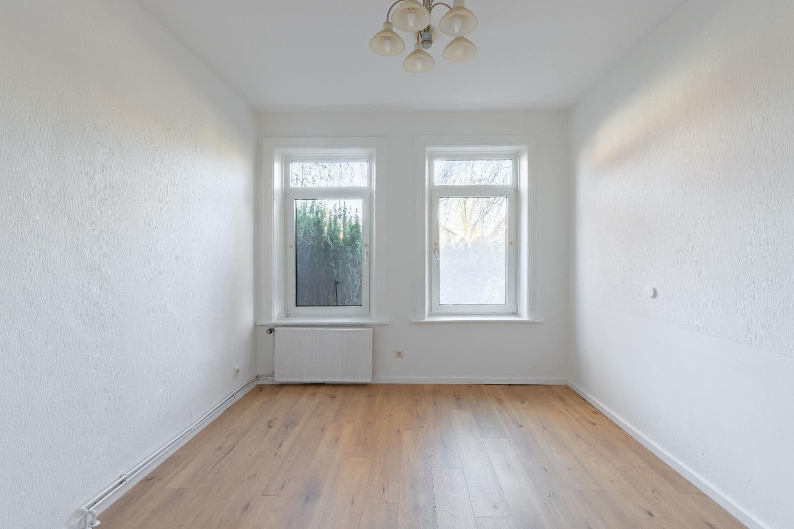 Pronájem bytu 3+1 99 m², Kieler Strasse 45, Quickborn, Šlesvicko-Holštýnsko Pronájem bytu 3+1 99 m², Kieler Strasse 45, Quickborn, Šlesvicko-Holštýnsko