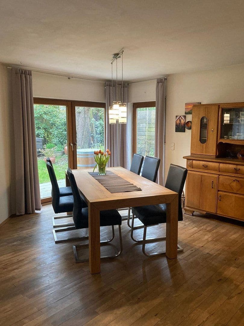 Prodej domu 134 m², pozemek 288 m², Erftstadt, Severní Porýní-Vestfálsko Prodej domu 134 m², pozemek 288 m², Erftstadt, Severní Porýní-Vestfálsko