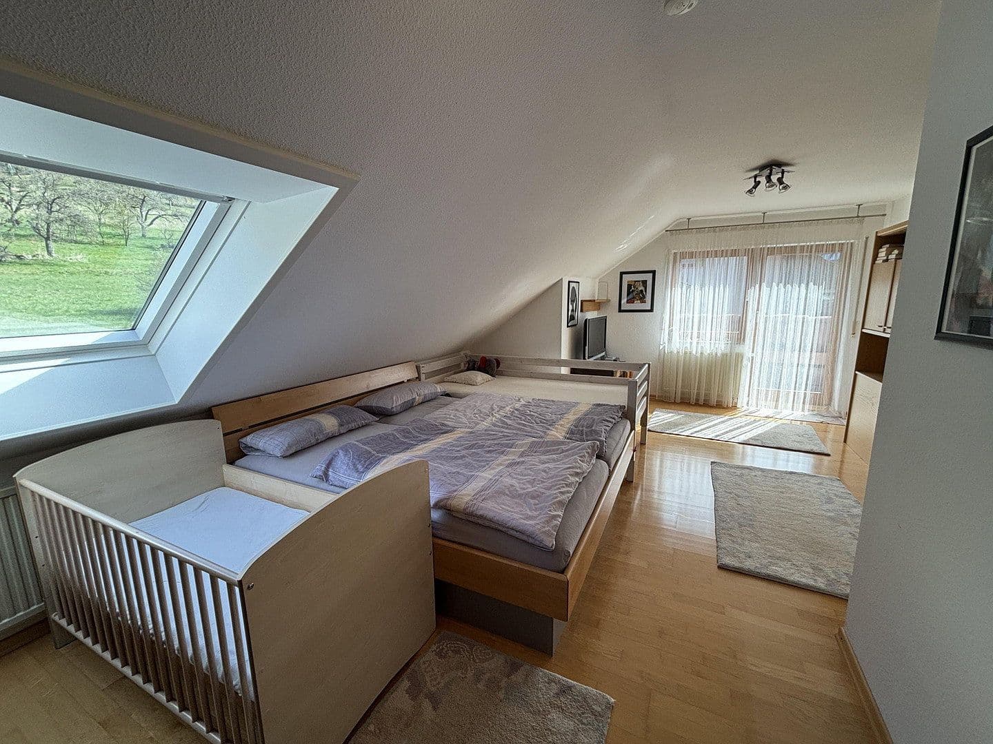 Prodej domu 193 m², pozemek 505 m², Bad Überkingen, Bádensko-Württembersko Prodej domu 193 m², pozemek 505 m², Bad Überkingen, Bádensko-Württembersko