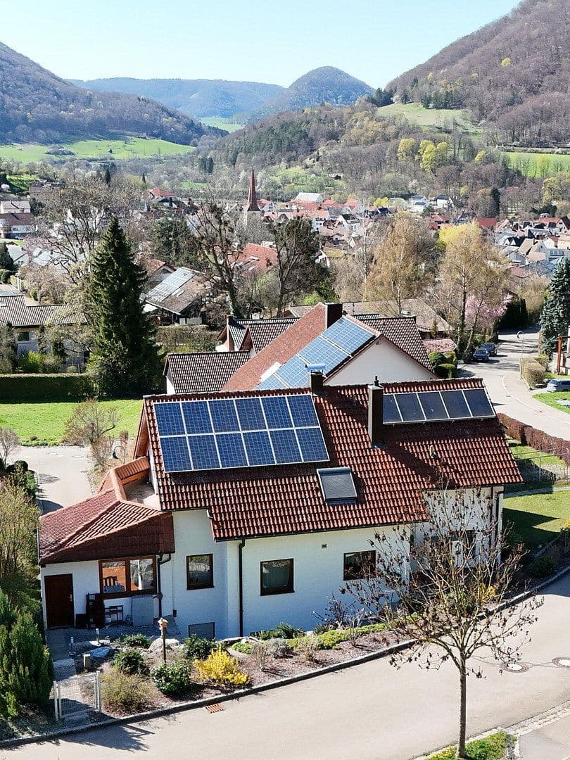 Prodej domu 193 m², pozemek 505 m², Bad Überkingen, Bádensko-Württembersko Prodej domu 193 m², pozemek 505 m², Bad Überkingen, Bádensko-Württembersko