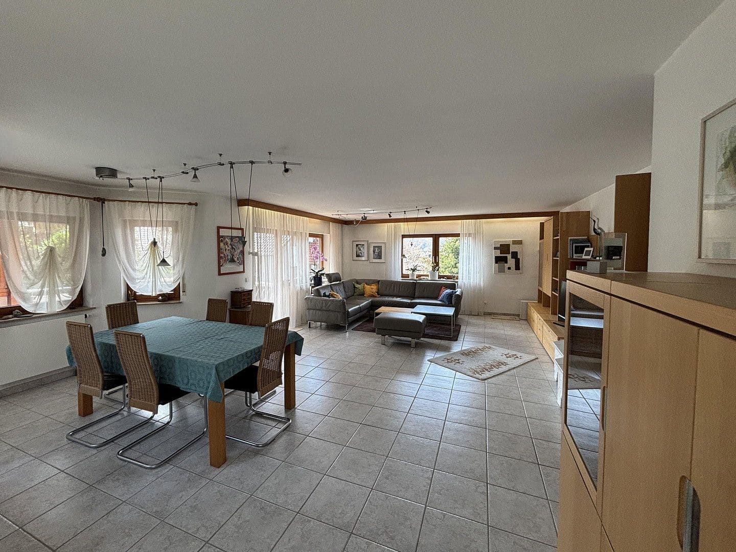 Prodej domu 193 m², pozemek 505 m², Bad Überkingen, Bádensko-Württembersko Prodej domu 193 m², pozemek 505 m², Bad Überkingen, Bádensko-Württembersko