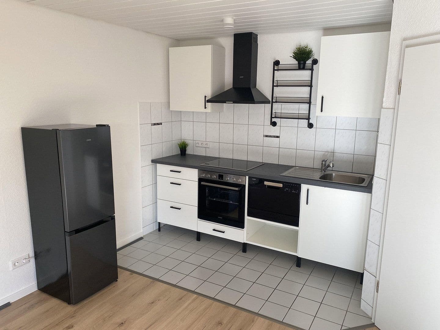 Pronájem bytu 1+1 39 m², Haßmersheim, Bádensko-Württembersko Pronájem bytu 1+1 39 m², Haßmersheim, Bádensko-Württembersko