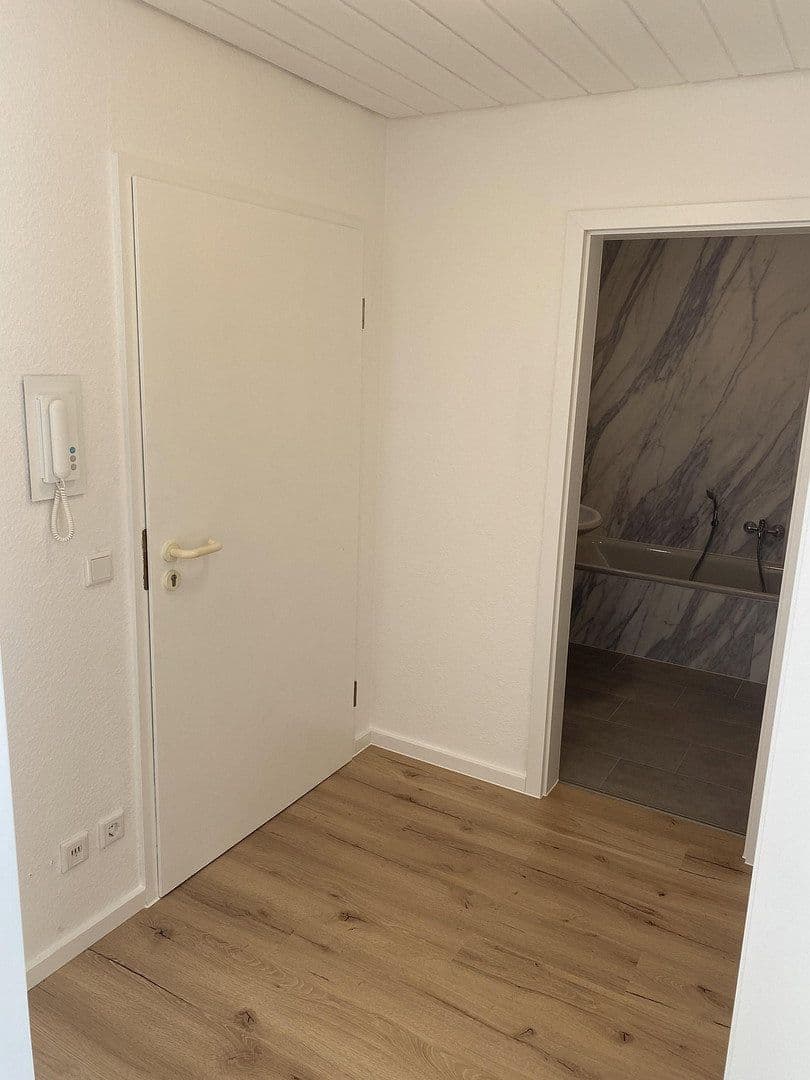 Pronájem bytu 1+1 39 m², Haßmersheim, Bádensko-Württembersko Pronájem bytu 1+1 39 m², Haßmersheim, Bádensko-Württembersko