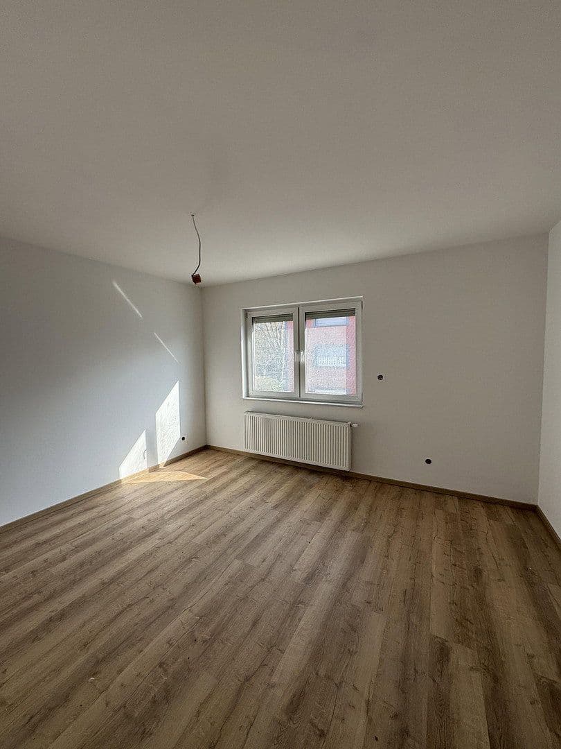 Pronájem bytu 2+1 82 m², Delligsen, Dolní Sasko Pronájem bytu 2+1 82 m², Delligsen, Dolní Sasko