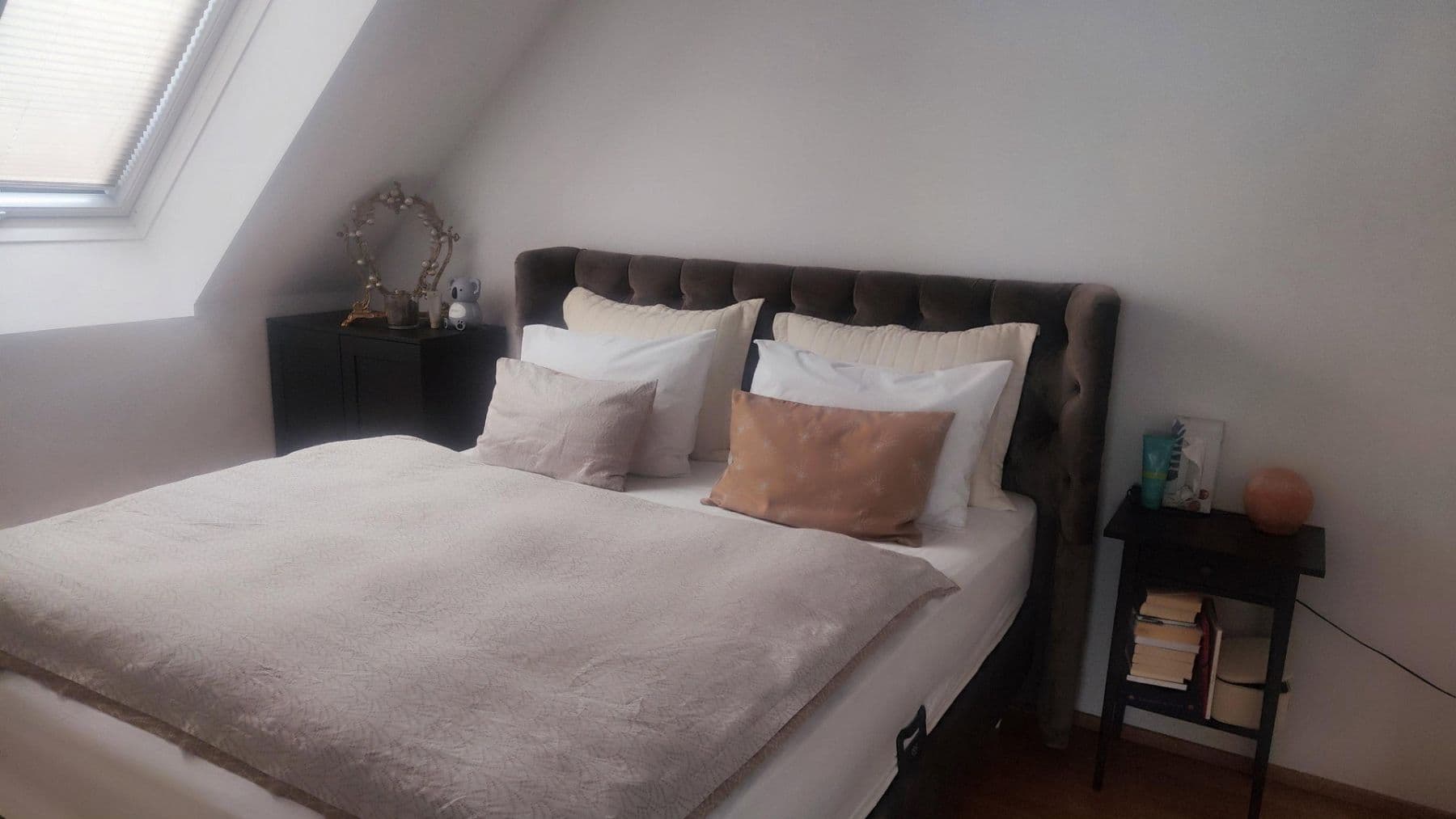 Pronájem bytu 1+1 50 m², Oberlaaer Str 85, Wien, Wien Pronájem bytu 1+1 50 m², Oberlaaer Str 85, Wien, Wien