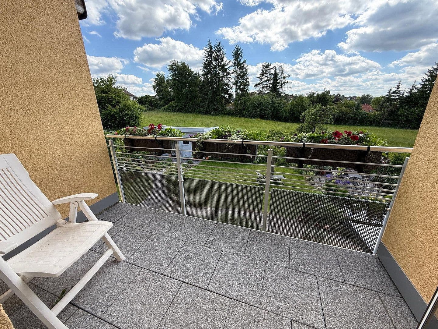 Prodej domu 322 m², pozemek 707 m², Künzell, Hessen Prodej domu 322 m², pozemek 707 m², Künzell, Hessen