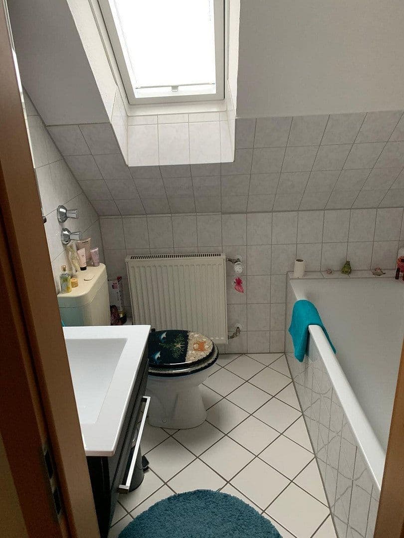 Prodej domu 120 m², pozemek 406 m², Heinrich-Lersch-Platz 9, Essen, Severní Porýní-Vestfálsko Prodej domu 120 m², pozemek 406 m², Heinrich-Lersch-Platz 9, Essen, Severní Porýní-Vestfálsko