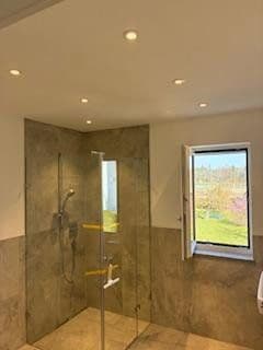 Pronájem domu 138 m², pozemek 250 m², Riedering, Bavorsko Pronájem domu 138 m², pozemek 250 m², Riedering, Bavorsko