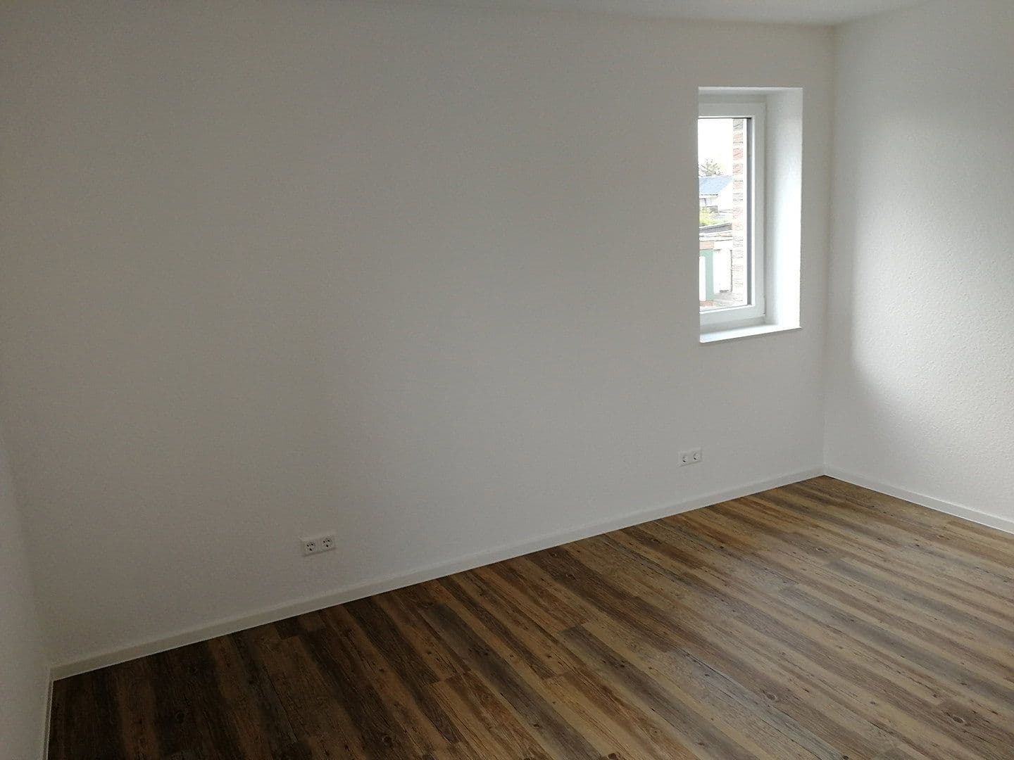 Pronájem domu 165 m², pozemek 190 m², Wunstorf, Dolní Sasko Pronájem domu 165 m², pozemek 190 m², Wunstorf, Dolní Sasko
