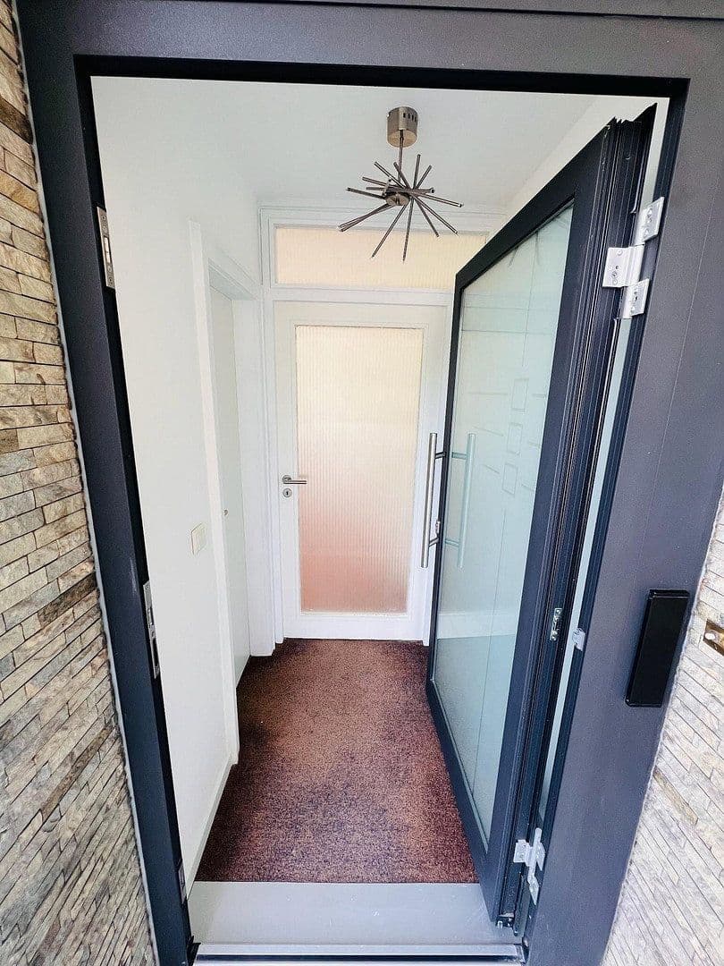 Prodej bytu 3+kk 109 m², Friedenstraße 22, Kehl, Bádensko-Württembersko Prodej bytu 3+kk 109 m², Friedenstraße 22, Kehl, Bádensko-Württembersko