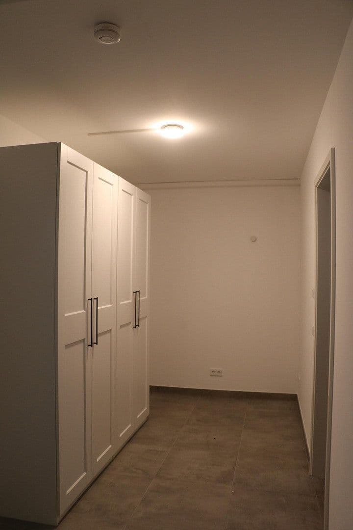 Pronájem domu 159 m², pozemek 155 m², Offenbach, Hessen Pronájem domu 159 m², pozemek 155 m², Offenbach, Hessen