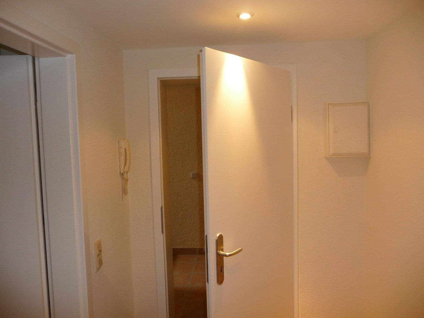 Pronájem bytu 2+1 51 m², Köln, Severní Porýní-Vestfálsko Pronájem bytu 2+1 51 m², Köln, Severní Porýní-Vestfálsko