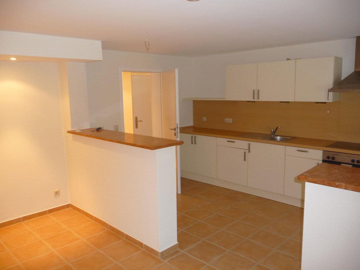 Pronájem bytu 2+1 51 m², Köln, Severní Porýní-Vestfálsko Pronájem bytu 2+1 51 m², Köln, Severní Porýní-Vestfálsko