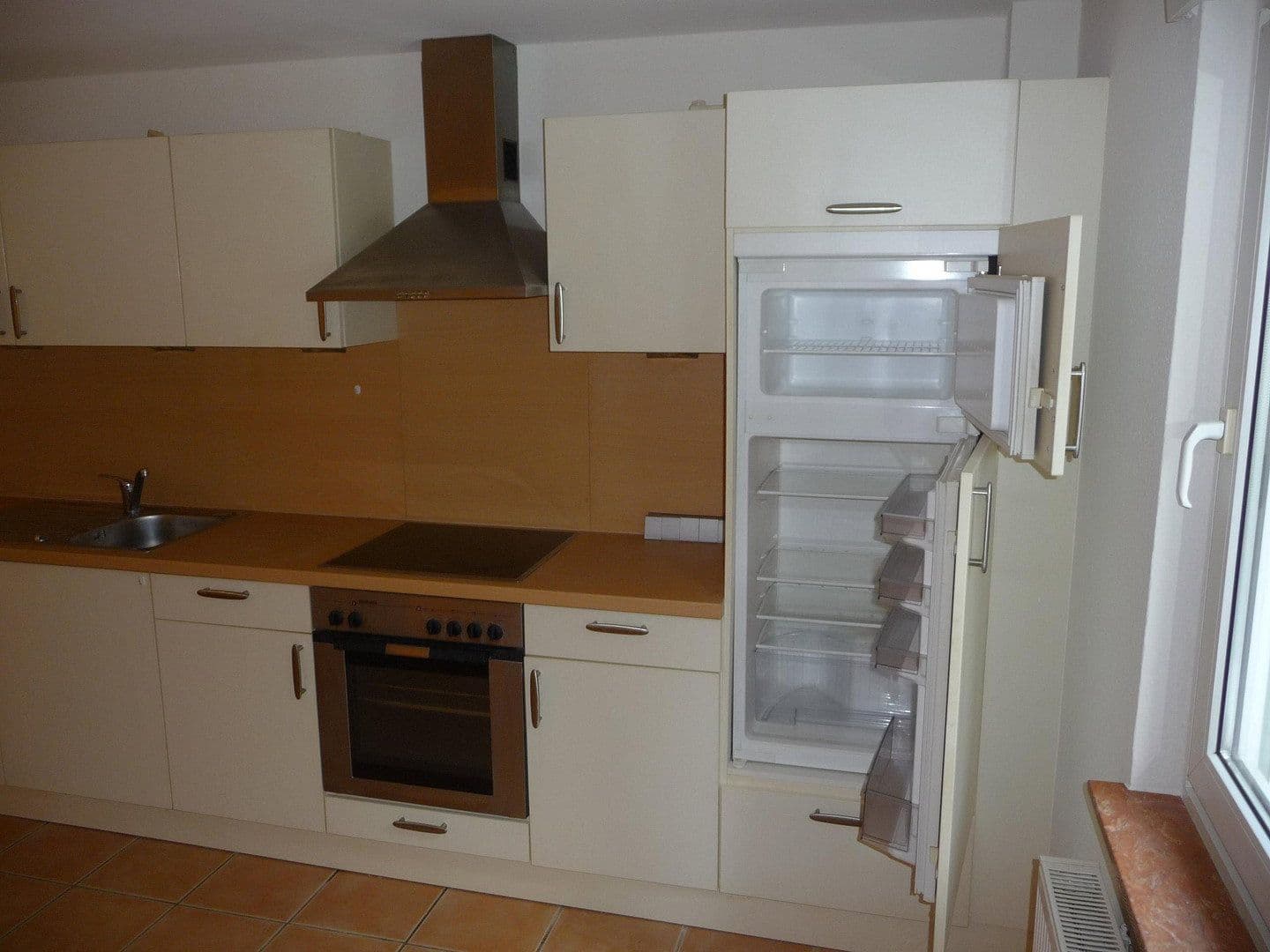 Pronájem bytu 2+1 51 m², Köln, Severní Porýní-Vestfálsko Pronájem bytu 2+1 51 m², Köln, Severní Porýní-Vestfálsko