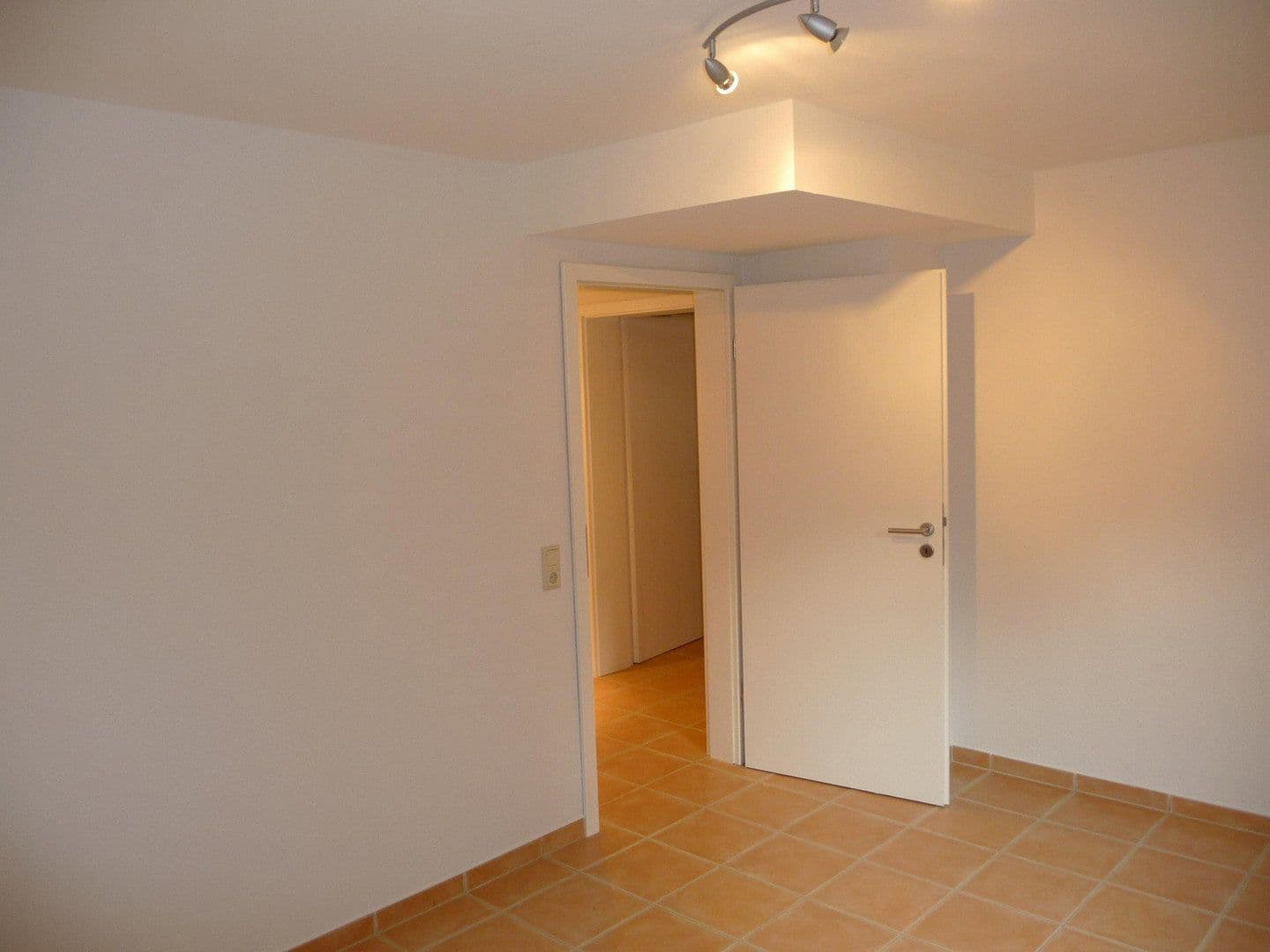 Pronájem bytu 2+1 51 m², Köln, Severní Porýní-Vestfálsko Pronájem bytu 2+1 51 m², Köln, Severní Porýní-Vestfálsko