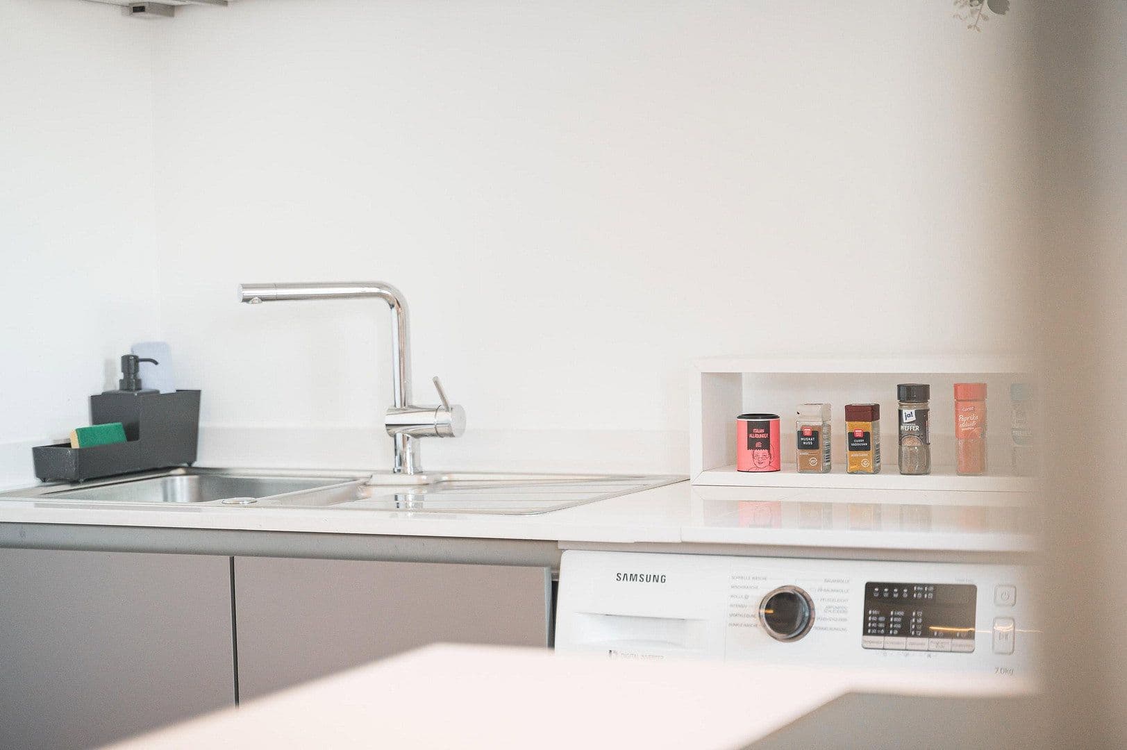 Prodej bytu 1+kk 35 m², Alexanderstraße 48 / 50, Stuttgart, Bádensko-Württembersko Prodej bytu 1+kk 35 m², Alexanderstraße 48 / 50, Stuttgart, Bádensko-Württembersko
