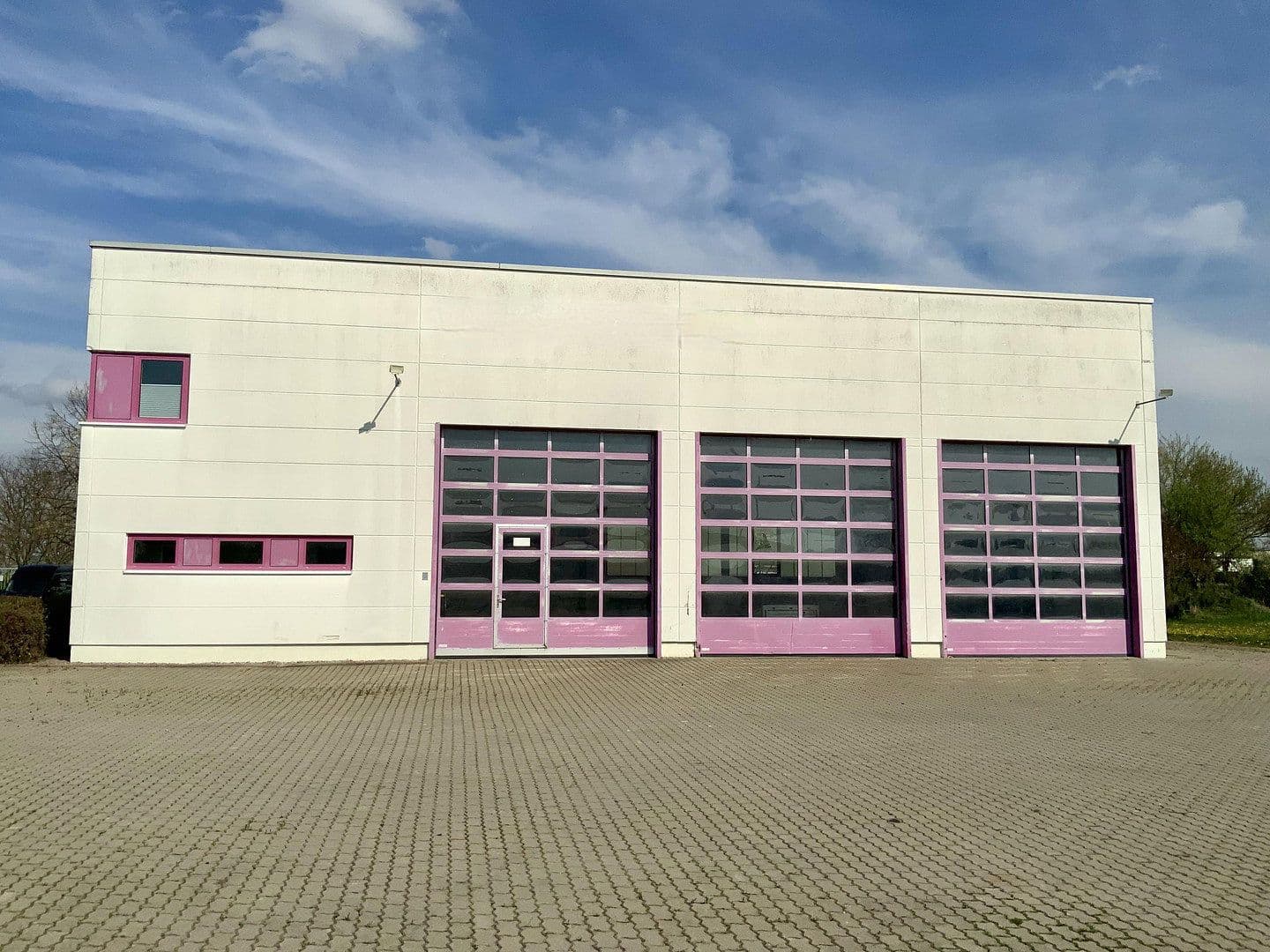 Pronájem nebytového prostoru 350 m², Sömmerda, Durynsko Pronájem nebytového prostoru 350 m², Sömmerda, Durynsko