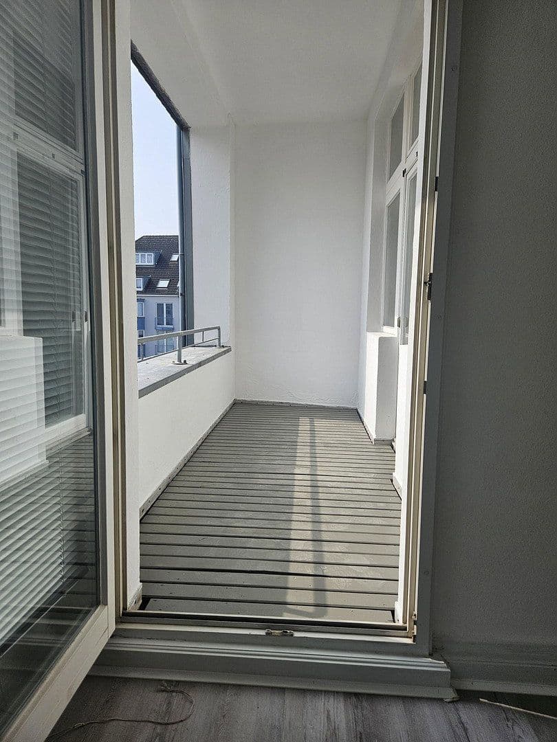 Pronájem bytu 4+1 150 m², Hauptstraße 67, Leverkusen Wiesdorf, Severní Porýní-Vestfálsko Pronájem bytu 4+1 150 m², Hauptstraße 67, Leverkusen Wiesdorf, Severní Porýní-Vestfálsko