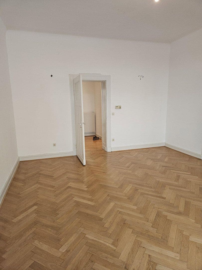 Pronájem bytu 4+1 150 m², Hauptstraße 67, Leverkusen Wiesdorf, Severní Porýní-Vestfálsko Pronájem bytu 4+1 150 m², Hauptstraße 67, Leverkusen Wiesdorf, Severní Porýní-Vestfálsko