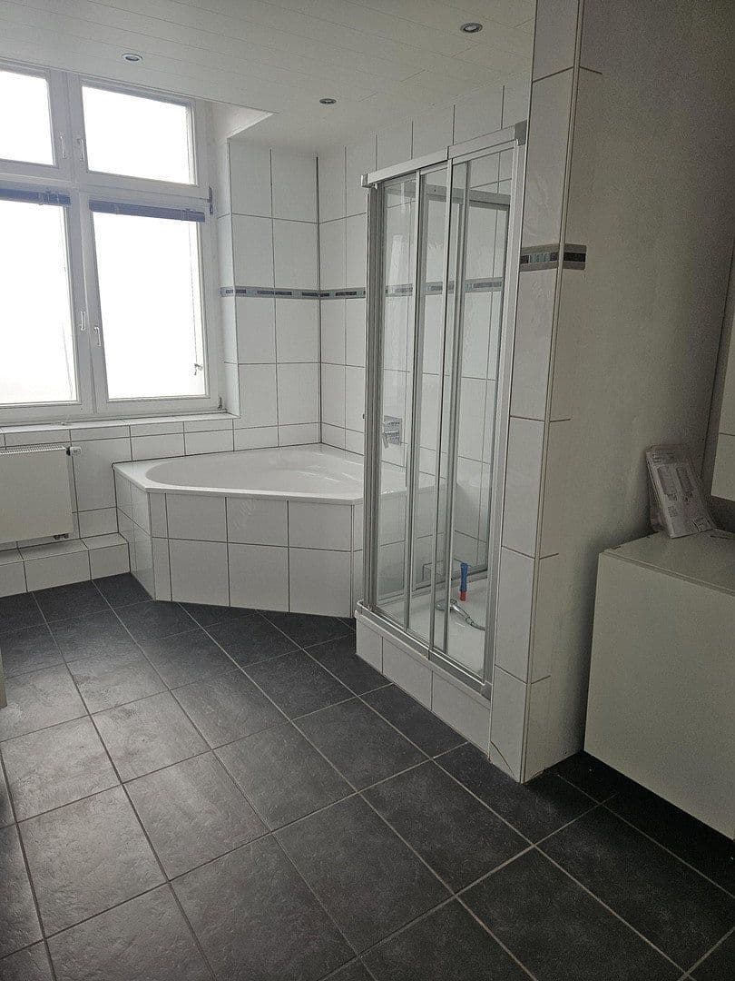 Pronájem bytu 4+1 150 m², Hauptstraße 67, Leverkusen Wiesdorf, Severní Porýní-Vestfálsko Pronájem bytu 4+1 150 m², Hauptstraße 67, Leverkusen Wiesdorf, Severní Porýní-Vestfálsko