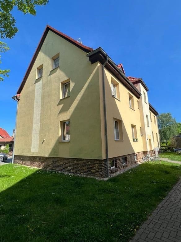 Pronájem bytu 4+1 76 m², Ernst-Thälmann-Straße 50, Sandersdorf-Brehna, Sasko-Anhaltsko Pronájem bytu 4+1 76 m², Ernst-Thälmann-Straße 50, Sandersdorf-Brehna, Sasko-Anhaltsko
