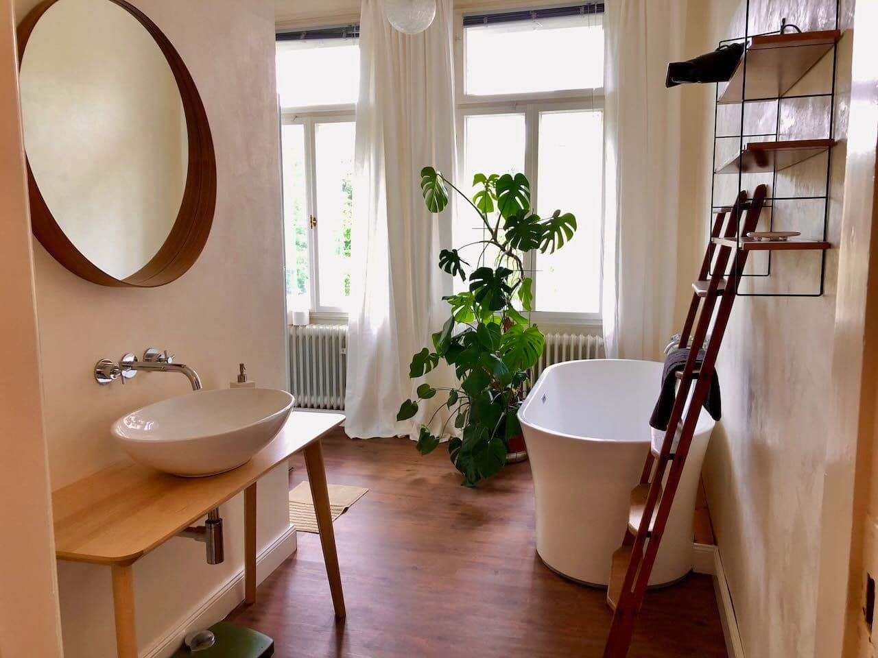 Prodej domu 370 m², pozemek 1.221 m², Bad Sachsa, Dolní Sasko Prodej domu 370 m², pozemek 1.221 m², Bad Sachsa, Dolní Sasko