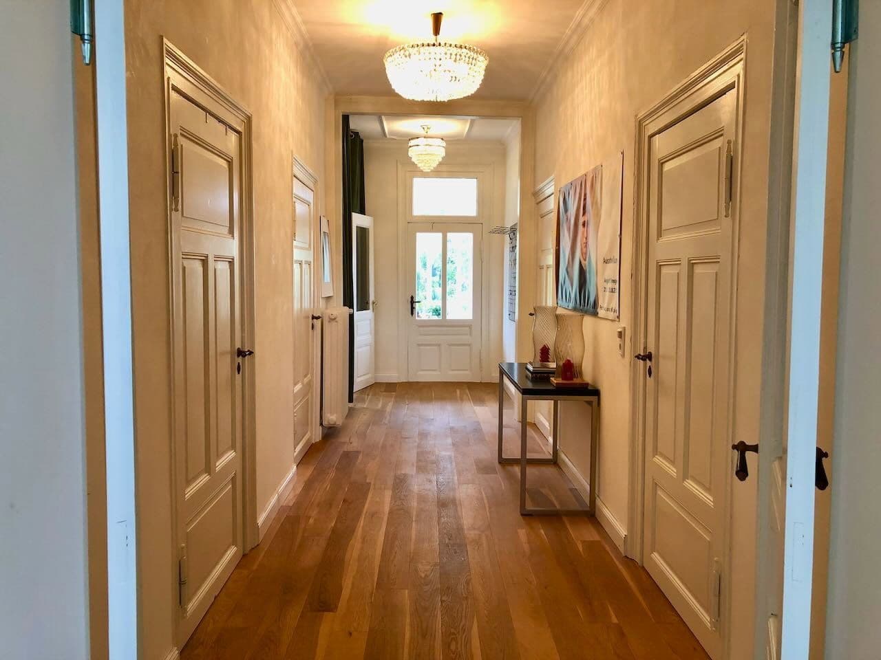 Prodej domu 370 m², pozemek 1.221 m², Bad Sachsa, Dolní Sasko Prodej domu 370 m², pozemek 1.221 m², Bad Sachsa, Dolní Sasko