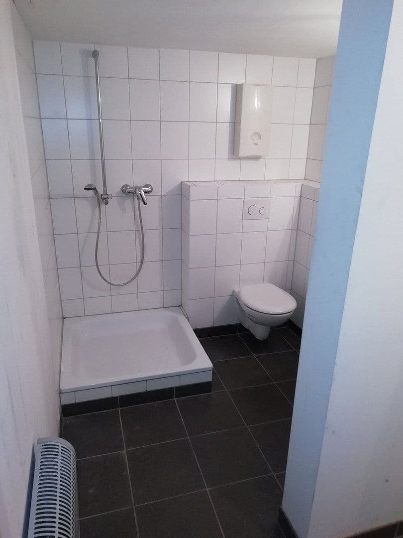Prodej domu 554 m², pozemek 770 m², Uerdinger Str. 234, Krefeld, Severní Porýní-Vestfálsko Prodej domu 554 m², pozemek 770 m², Uerdinger Str. 234, Krefeld, Severní Porýní-Vestfálsko