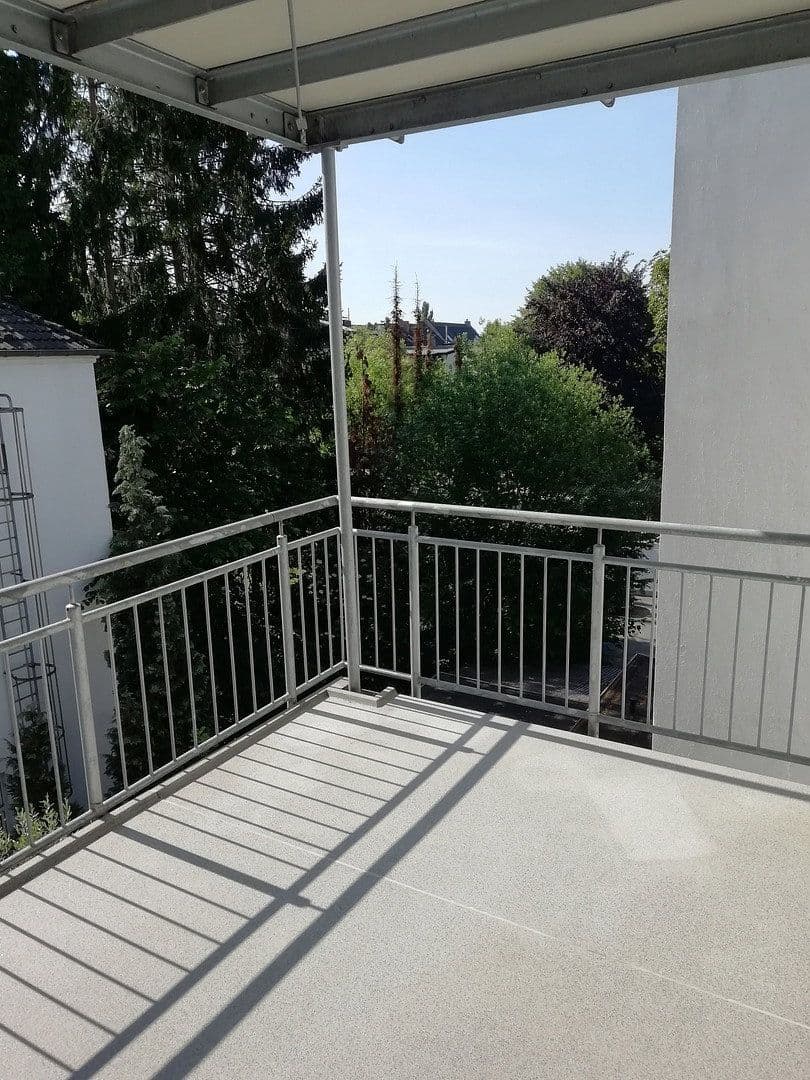 Prodej domu 554 m², pozemek 770 m², Uerdinger Str. 234, Krefeld, Severní Porýní-Vestfálsko Prodej domu 554 m², pozemek 770 m², Uerdinger Str. 234, Krefeld, Severní Porýní-Vestfálsko