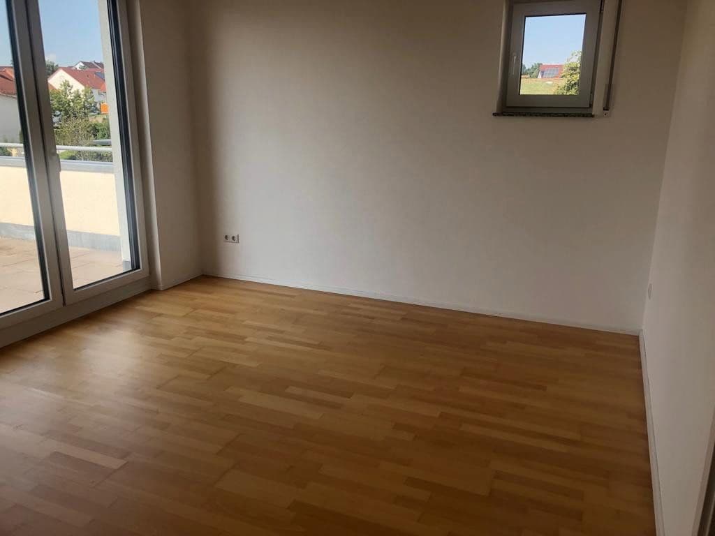 Pronájem bytu 3+1 68 m², Biberach an der Riß, Bádensko-Württembersko Pronájem bytu 3+1 68 m², Biberach an der Riß, Bádensko-Württembersko