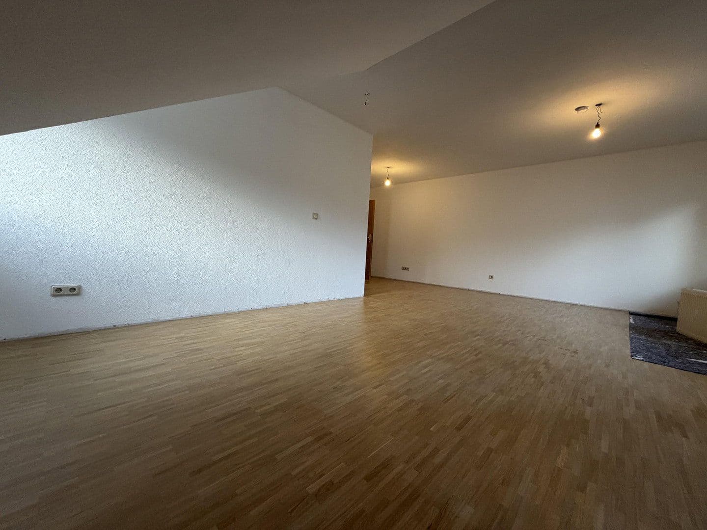 Pronájem bytu 3+1 91 m², Cleebronn, Bádensko-Württembersko Pronájem bytu 3+1 91 m², Cleebronn, Bádensko-Württembersko