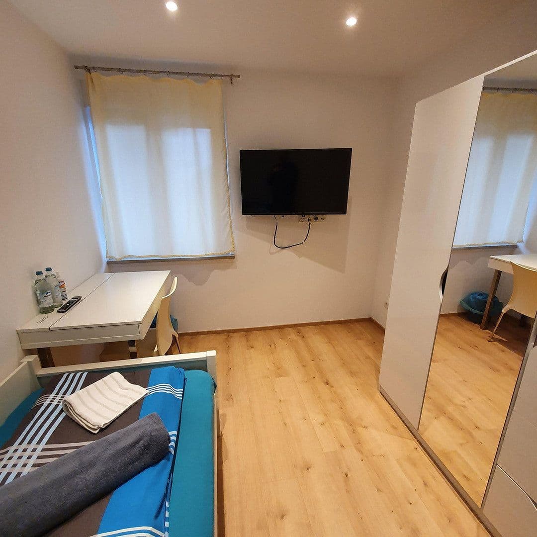 Pronájem bytu 15 m², Rosenheim, Bavorsko Pronájem bytu 15 m², Rosenheim, Bavorsko