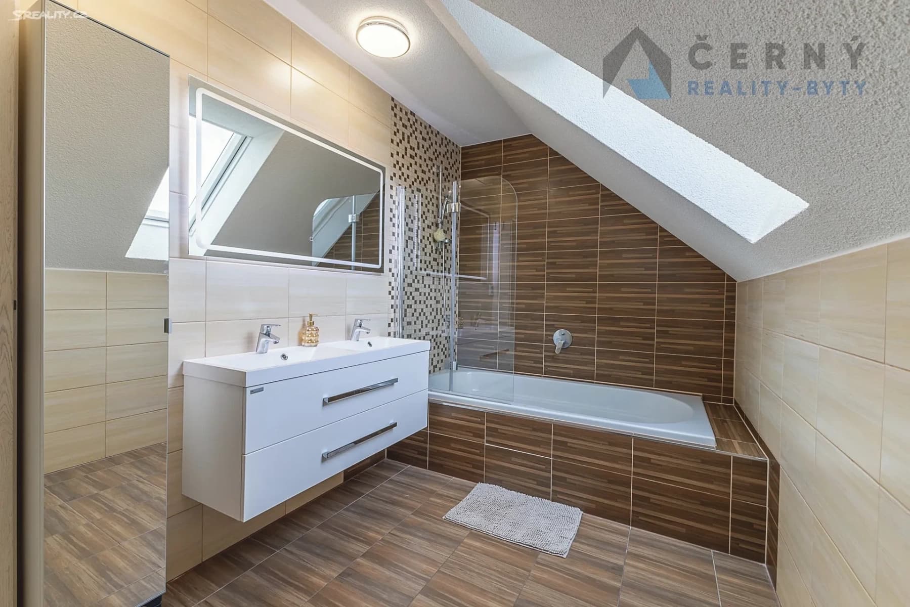 Prodej domu 150 m², pozemek 830 m², Nová Ves, Liberecký kraj Prodej domu 150 m², pozemek 830 m², Nová Ves, Liberecký kraj