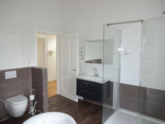 Pronájem domu 190 m², pozemek 320 m², Aktienstraße 14, Andernach, Porýní-Falc Pronájem domu 190 m², pozemek 320 m², Aktienstraße 14, Andernach, Porýní-Falc