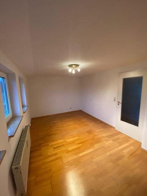 Pronájem bytu 2+1 36 m², Straße der Jugend 5, Bad Elster, Sasko Pronájem bytu 2+1 36 m², Straße der Jugend 5, Bad Elster, Sasko