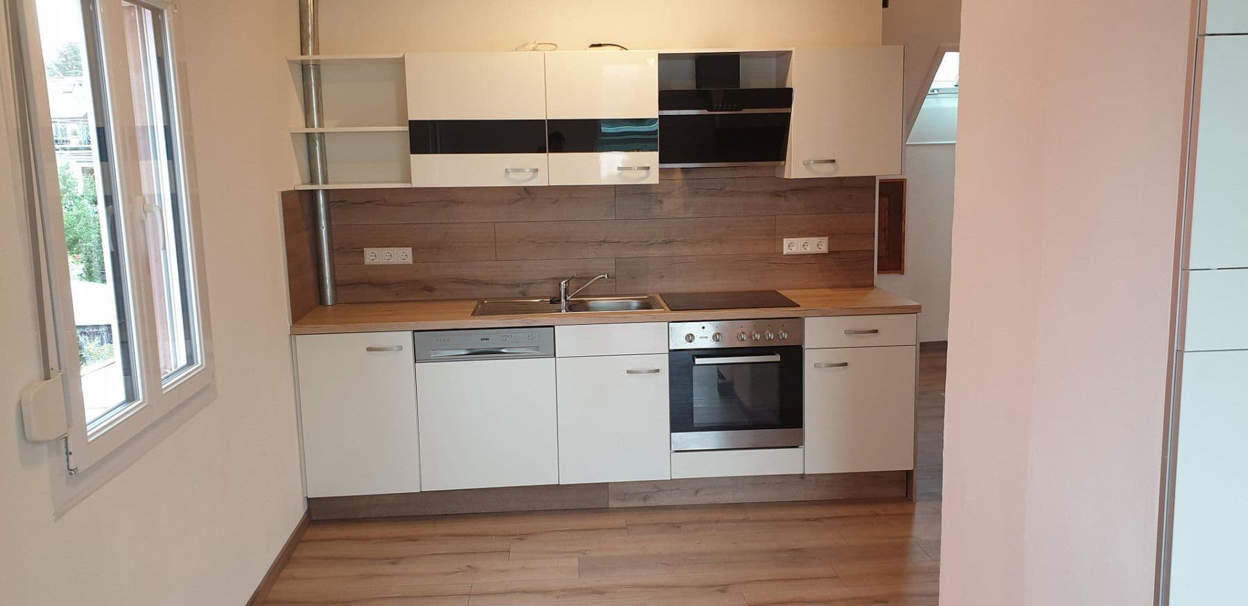 Pronájem bytu 2+1 65 m², Herdstr. 14, Villingen-Schwenningen, Bádensko-Württembersko Pronájem bytu 2+1 65 m², Herdstr. 14, Villingen-Schwenningen, Bádensko-Württembersko