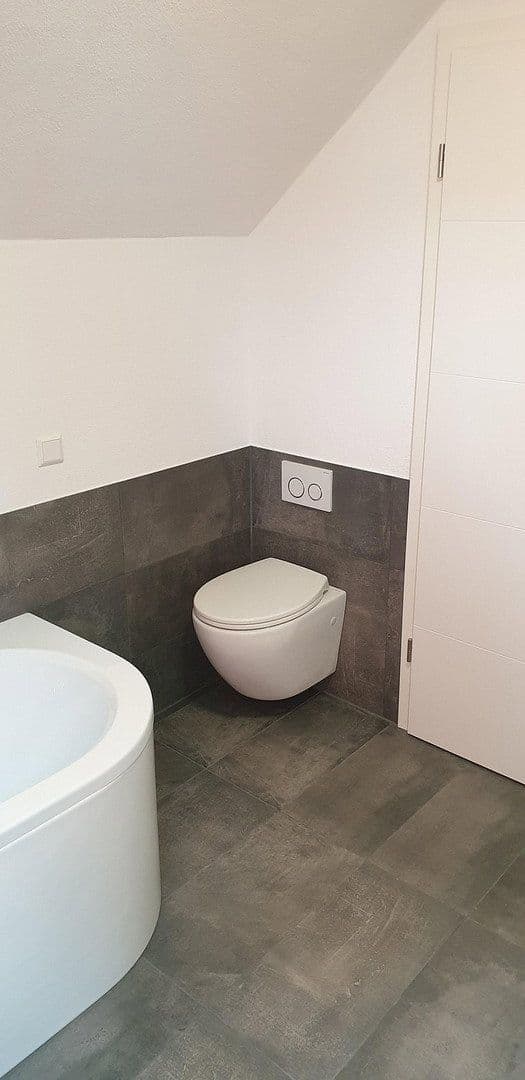 Pronájem bytu 2+1 65 m², Herdstr. 14, Villingen-Schwenningen, Bádensko-Württembersko Pronájem bytu 2+1 65 m², Herdstr. 14, Villingen-Schwenningen, Bádensko-Württembersko