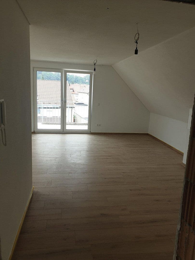Pronájem bytu 3+kk 65 m², Schillerstraße 32, Eislingen/Fils, Bádensko-Württembersko Pronájem bytu 3+kk 65 m², Schillerstraße 32, Eislingen/Fils, Bádensko-Württembersko