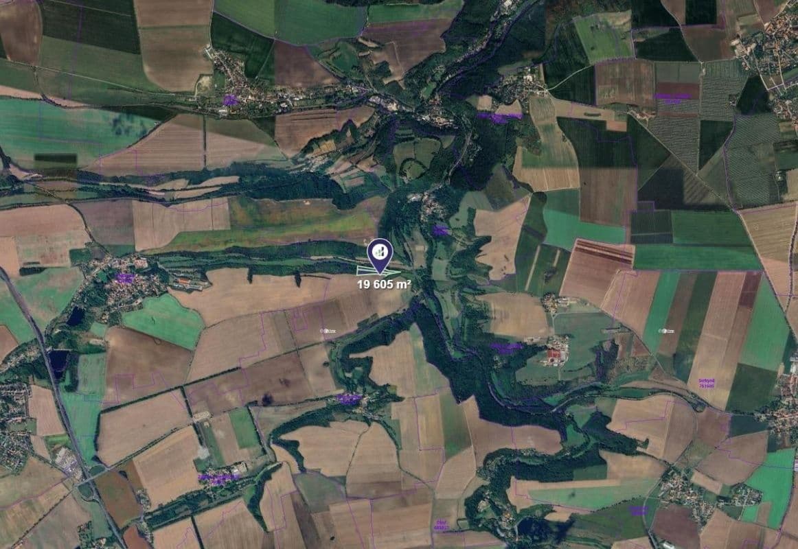 Prodej pozemku 19.605 m², Zákolany, Středočeský kraj Prodej pozemku 19.605 m², Zákolany, Středočeský kraj