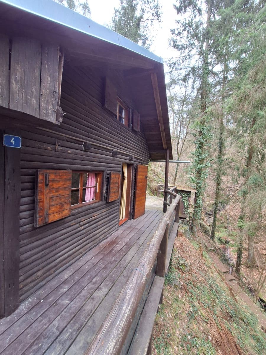 Prodej chaty, chalupy 30 m², pozemek 40 m², Kamenný Přívoz, Středočeský kraj Prodej chaty, chalupy 30 m², pozemek 40 m², Kamenný Přívoz, Středočeský kraj