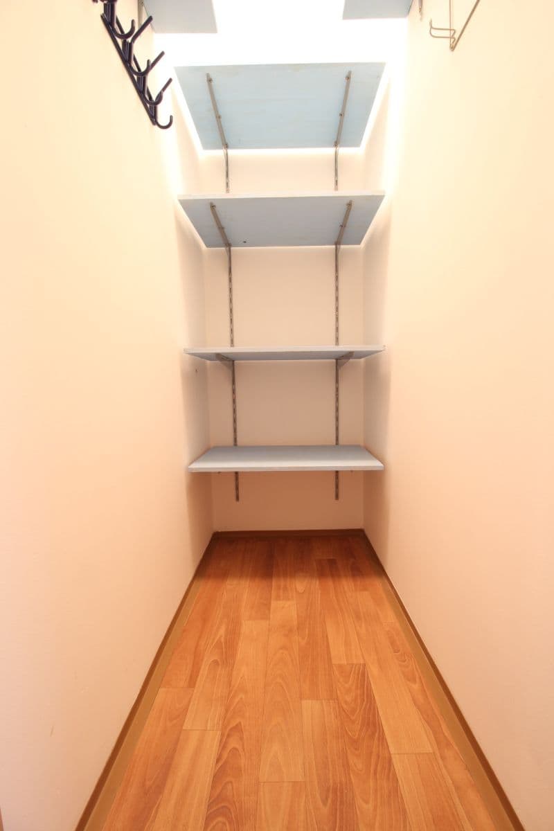 Pronájem bytu 3+kk 74 m², Pod Nouzovem, Praha, Praha Pronájem bytu 3+kk 74 m², Pod Nouzovem, Praha, Praha