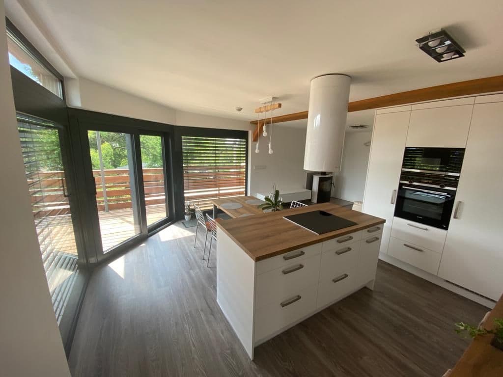 Pronájem domu 140 m², pozemek 700 m², U Slunečních lázní, Liberec, Liberecký kraj Pronájem domu 140 m², pozemek 700 m², U Slunečních lázní, Liberec, Liberecký kraj