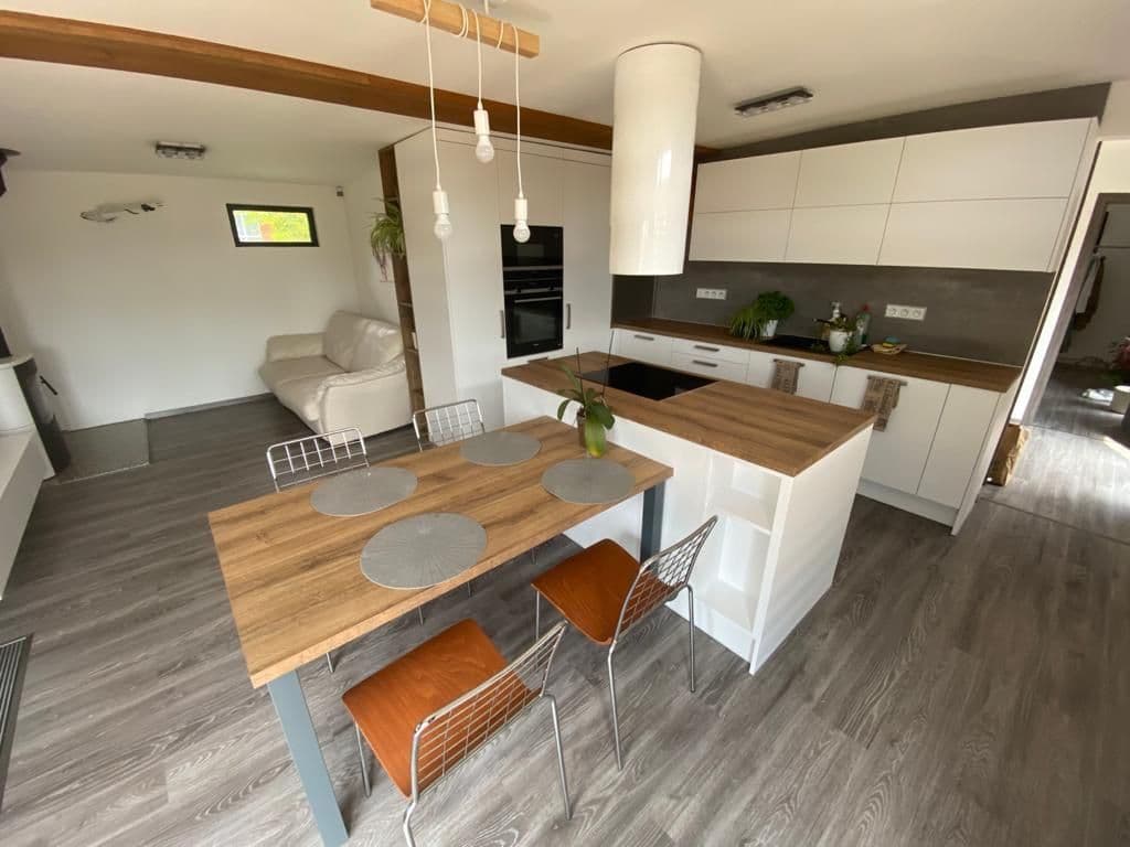Pronájem domu 140 m², pozemek 700 m², U Slunečních lázní, Liberec, Liberecký kraj Pronájem domu 140 m², pozemek 700 m², U Slunečních lázní, Liberec, Liberecký kraj
